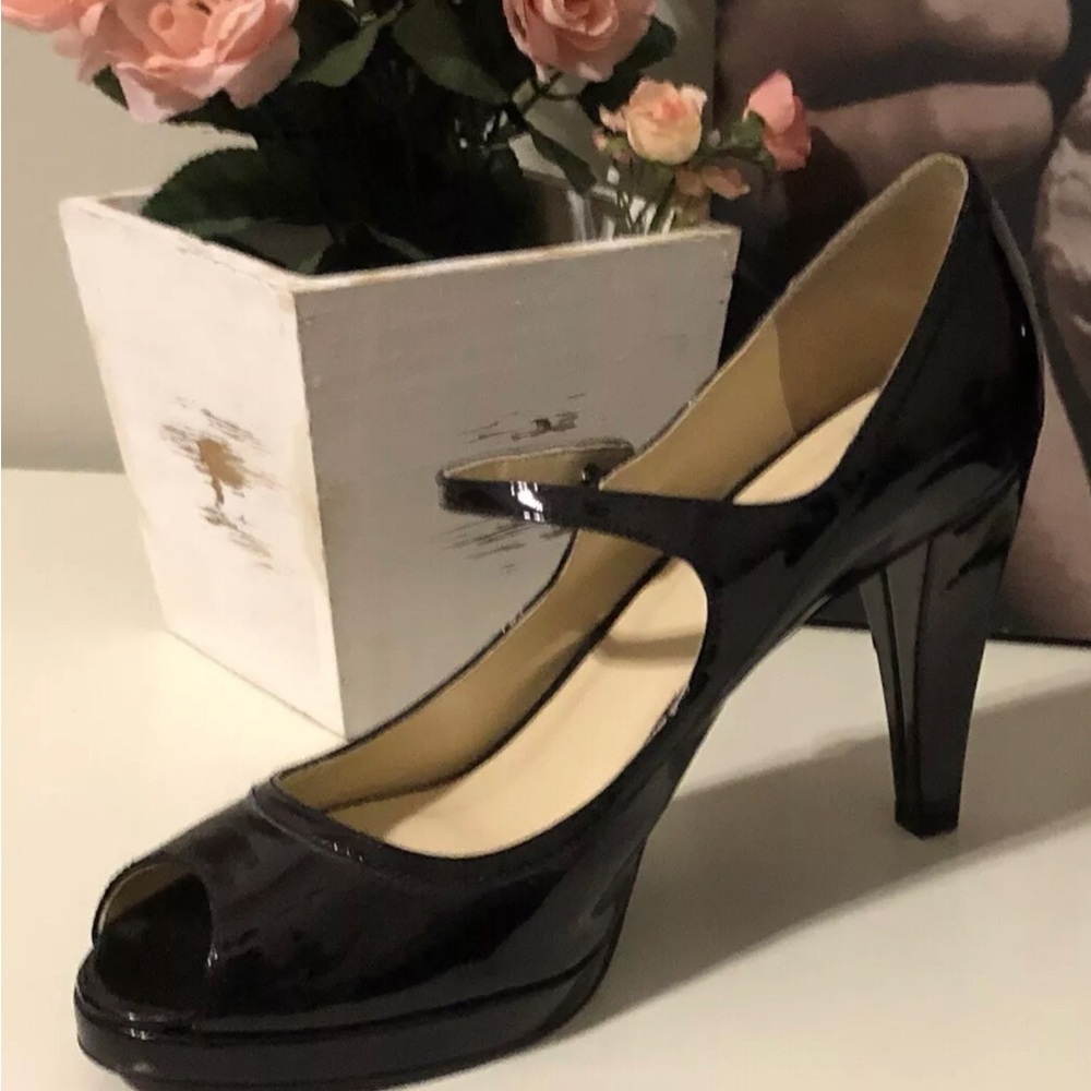 Ralph Lauren~Black Patent Leather Peep Toe Pumps Heels 9M~ Stunning~